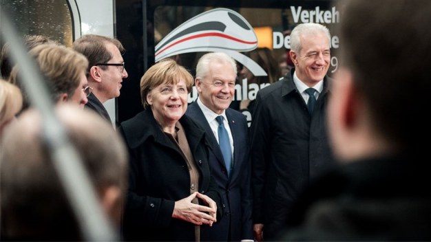 angelamerkel_ice_hbf_leipzig